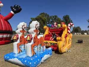 PVC commercial gonflable de Noël, traîneau du Père Noël et élan gonflables - Product Image 1