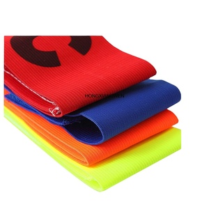 Banda de brazo de capitán ajustable de alta calidad para equipos de fútbol: Tejido elástico suave con cierre de <span class=keywords><strong>cinta</strong></span> mágica, opción de logotipo personalizado - Product Image 3
