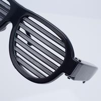 Lunettes LED rechargeables à commande vocale Shutter Shade, lunettes de soleil lumineuses activées par le son et la musique pour les fêtes et les festivals