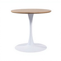 Table à manger ovale en bois de style nordique avec base ronde et chaises pour la maison, les salons de thé et les cafés