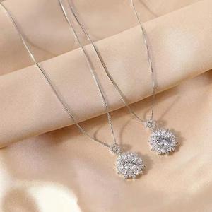 สร้อยคอคริสตัลแวววาวทำจากสเตนเลสสตีลสร้อยคอเกล็ดหิมะ - Product Image 2