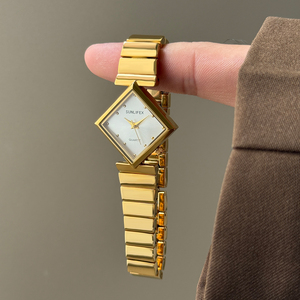 S9310 Montre pour femme en forme de diamant vintage, simple, luxueuse, à la mode, exquise, élégante, montre pour femme transfrontalière, - Product Image 3