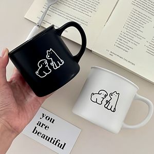 Cachorro esmerilado de gama alta estilo coreano ins desayuno café cerámica blanco y negro Juego de tazas <span class=keywords><strong>para</strong></span> parejas - Product Image 2