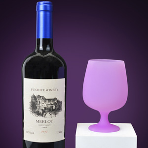 Verres <span class=keywords><strong>à</strong></span> <span class=keywords><strong>vin</strong></span> en silicone rouge de 260 ml, anti-chute, design esthétique, verres <span class=keywords><strong>à</strong></span> <span class=keywords><strong>pied</strong></span> haut en silicone - Product Image 6