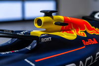 Sculpture de voiture de course F1 en résine artisanale, modèle de voiture de Formule 1 pour décoration d'exposition commerciale