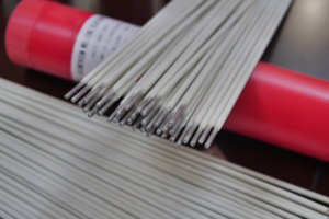 Varillas de Soldadura de Aluminio Stone Bridge Hero, Baja Temperatura, Fácil Fusión, E4043 E4047 E1100 E3003 - Product Image 3
