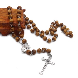 Collar de Rosario de San Benito Personalizado con Cruz, Tarjeta de San Cristóbal y <span class=keywords><strong>Medalla</strong></span>, Incluye Oración para Automovilistas - Product Image 5