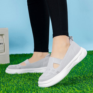 Chaussures de marche en maille pour femmes, légères et respirantes, à enfiler, semelle EVA, chaussures de fitness pour l'été - Product Image 1