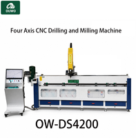 Machine de perçage et de fraisage CNC en aluminium OUWO 4200 mm avec magazine à outils et table inclinable à 180 degrés pour fabricants de fenêtres