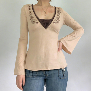 Camiseta de Punto con Mangas Acampanadas para Mujer, Primavera, Estampado Floral Vintage Ecológico, Detalles en Encaje en Contraste, Corte Regular, Casual - Product Image 4