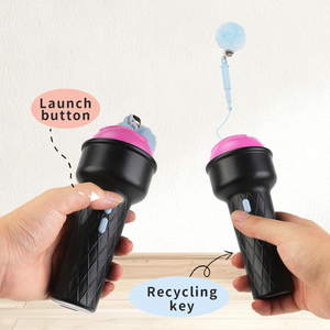 Giocattolo Interattivo Elettrico per Gatti a Forma di Cono Gelato, <span class=keywords><strong>Lancio</strong></span> e Recupero con Pulsante, Materiale PP, Accessorio Carino per Animali Domestici - Product Image 3