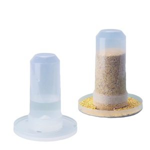 Comedero y Bebedero Automático para Aves, Diseño Redondo para <span class=keywords><strong>Palomas</strong></span> y Periquitos, Bebedero para Pollos, Caja <span class=keywords><strong>de</strong></span> Alimentación, Bandeja para Comida - Product Image 5