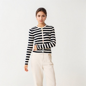 OEM ODM Phụ Nữ Giản Dị Của Dài Tay Áo 100% Len Cardigan Crew Cổ Cầu Vồng Nút Áo Len Sọc Thiết Kế Cho Mùa Thu - Product Image 2