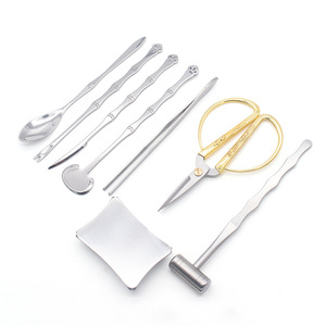 ชุดอุปกรณ์กินปู 8 ชิ้น สแตนเลส รูปมังกรและนกฟีนิกซ์ กรรไกร ตะขอปู ส้อม เข็ม ปลอดภัยสำหรับเครื่องล้างจาน อุปกรณ์สำหรับอาหารทะเล - Product Image 3
