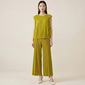 ชุดเซ็ตสองชิ้นสำหรับผู้หญิง PY Summer รุ่นซิปเรียบหรู ประกอบด้วยเสื้อและกางเกงขายาวทรงกว้าง เป็นมิตรต่อสิ่งแวดล้อม - Product Image 1