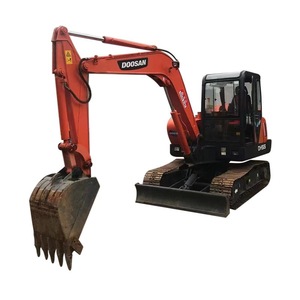 DOOSAN 90% Nueva Excavadora Mini Usada DH55 Corea 2023 Excavadora Mini de Orugas de 5.5 Toneladas con Motor y Bomba EPR_Paquete Alemania - Product Image 1