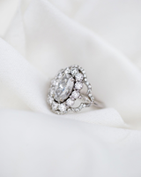 Bague de fiançailles vintage en diamant de laboratoire taille ovale 3.00+1.03 CT certifié IGI, style halo unique, plaqué rhodium
