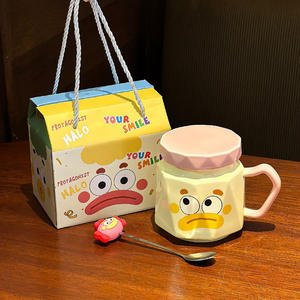 Taza de cerámica Zuo Mu con tapa y asa, taza reutilizable de estilo de dibujos animados para uso general, regalo - Product Image 2