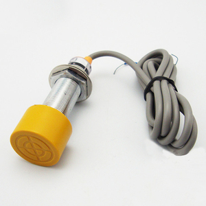 Interruptor de Proximidad Inductivo SC18-3020D SC18-3020CD SC18-3020AL, Tres Cables, CC, Normalmente Abierto, 20 mm, M18 - Product Image 1