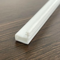 Bande d'étanchéité en élastomère thermoplastique de type rainuré, insonorisante et coupe-vent, bande de silicone extrudée pour la découpe de portes/fenêtres