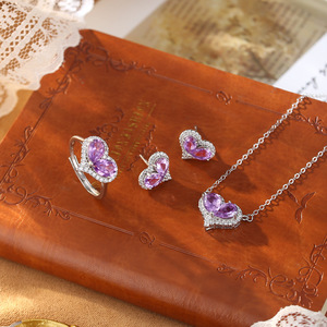 Conjunto de joyería transfronteriza de plata pura S925 con cristal natural en forma de corazón, piedra de olivo, cadena para clavícula y anillo de oreja, estilo temperamental. - Product Image 2