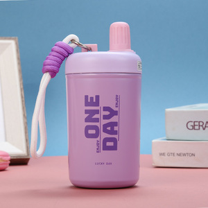 <span class=keywords><strong>Bouteille</strong></span> d'eau portable avec paille et corde <span class=keywords><strong>Bouteille</strong></span> d'eau chaude froide d'été <span class=keywords><strong>Jus</strong></span> de café <span class=keywords><strong>sous</strong></span> <span class=keywords><strong>vide</strong></span> en acier inoxydable - Product Image 6