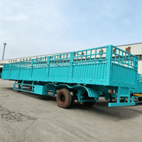 Semi-remorque à ridelles 3 essieux pour le transport de bétail et animaux, à vendre
