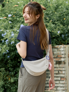 Nouveau <span class=keywords><strong>Sac</strong></span> à Bandoulière Léger et Compact pour Femme 2026 – Modèle Dumpling Horn - Product Image 1