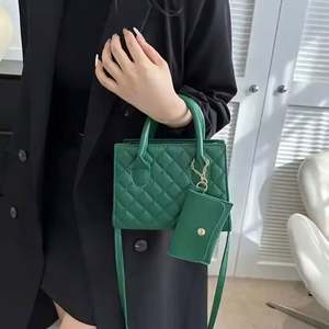 Sacs à main pour femmes en gros, sacs fourre-tout de créateurs, logo personnalisé, sacs à main en cuir de luxe personnalisés pour femmes - Product Image 5