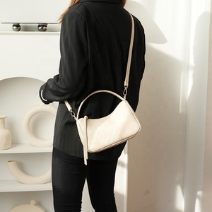 Bolsos de Mano de Moda para Mujer, Bolsos de Hombro de Piel Sintética, Bolsos de Hombro para Mujer, Colección Tejida, Bolso Tipo Hobo - Product Image 5