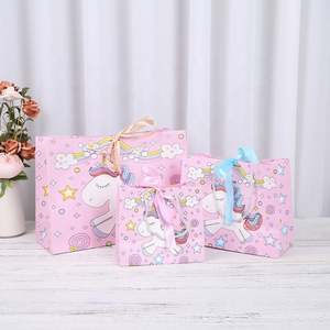 Sac en papier de Noël pour cadeaux, sac cadeau de Noël, sac de friandises pour fête d'enfants, sac personnalisé avec logo, sac en papier de Noël - Product Image 3