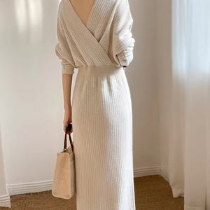 Vestidos Midi de Punto con Cuello en V, Manga Larga, Ajustados y con Cintura Marcada, Diseño Novedoso y Elegante para Mujer, Venta al por Mayor Personalizada - Product Image 2