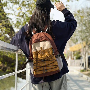 Mochila Deportiva Casual Ligera Mini de 20L o Menos, Colores Contrastantes, para Viajes de Ocio al Aire Libre, Unisex, con Correas Desmontables - Product Image 2