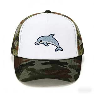 Gorra de béisbol Snapback de 6 paneles, transpirable, impermeable, de malla, deportiva, con logo personalizado, camuflaje, negra lisa, MOQ bajo de 100 unidades - Product Image 1