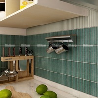 Carreaux de mosaïque décoratifs en porcelaine émaillée empilée vert foncé 15x145mm pour crédence de douche de salle de bain moderne de qualité supérieure