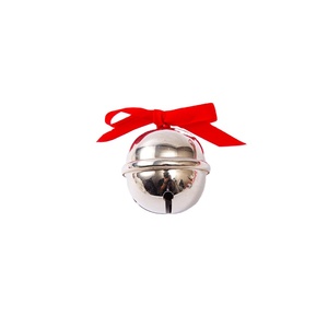 Chuông trang trí Giáng sinh 50mm hình xe trượt tuyết với ruy băng đỏ, chuông nhỏ cho tiệc chào đón em bé, nhà cửa và tiệc tùng - Product Image 4