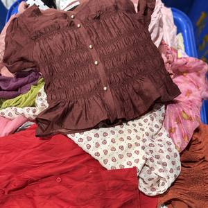 Fardos de tops de algodón usados, ropa usada a la moda para mujer, precio de fábrica, proveedor mayorista - Product Image 3