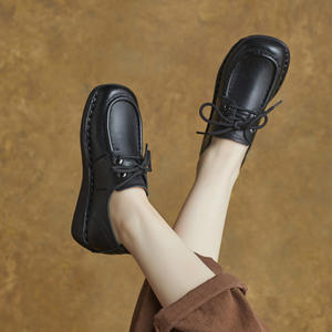 Nouvelles chaussures compensées rétro en cuir à lacets pour femme, style ethnique, semelle souple en tendon de bœuf, collection automne - Product Image 3