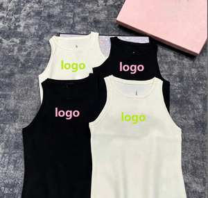 <span class=keywords><strong>Top</strong></span> a Canotta da Donna in Maglia a Costine Stile Miu con Strass e Scritta, Senza Maniche, Vestibilità Slim, Estivo, Verde - Product Image 4