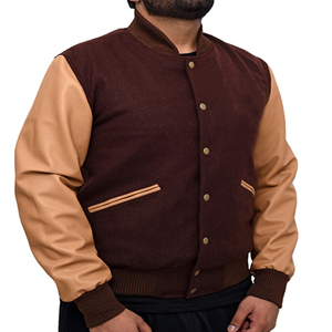 Veste universitaire élégante Leonard pour homme – Corps en laine avec manches en cuir, col en tricot côtelé et fermeture à boutons-pression - Product Image 3