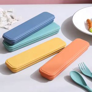 Ensemble de couverts portables modernes en paille de blé avec boîte de rangement – Écologique et réutilisable - Product Image 1