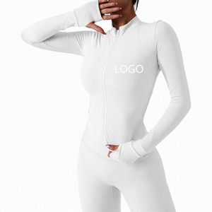 Conjunto Deportivo de Yoga de 3 Piezas para Mujer, Personalizado con Logotipo, Transpirable, Ligero y de Secado Rápido - Product Image 3