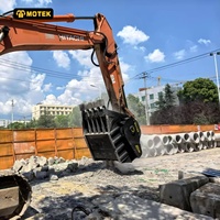 Broyeur à mâchoires Motek adapté aux excavatrices de plus de 20 tonnes avec fonction de broyage par valve, garantie 1 an