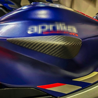 Accessoires moto en fibre de carbone sèche complète (MOQ) – Panneau latéral anti-brûlure pour réservoir de carburant Aprilia Tuono RS660 2020 2021-2026