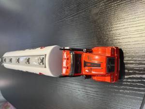 מכירה לוהטת oem עיצוב 1:50 למות יצוק שמן טנק משאית דגם אבץ סגסוגת שמן טנק צעצועים - Product Image 2