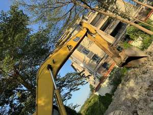 Excavadora Komatsu PC200-6 de Excelente Calidad con Motor, Caja de Cambios y Bomba - Usada en Venta - Product Image 6