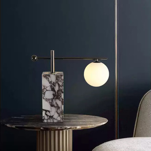 Lámpara de Escritorio de Mármol Moderna con Globo de Vidrio para Sala de Estar, Dormitorio o Estudio - Product Image 3