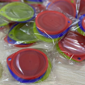 Pe Plastic Food Storage Lids 7.5Cm Reusable For Cans Red Blue Green - Product Image 3