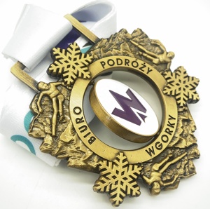 Vente en gros de médailles sportives personnalisées en alliage de zinc plaqué or antique pour baseball, softball, marathon <span class=keywords><strong>2021</strong></span>, souvenirs de célébrations festives - Product Image 4
