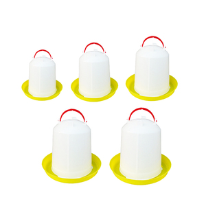 <span class=keywords><strong>Abreuvoir</strong></span> en plastique Cettia KD630 pour volailles, type droit, transférable, 1 litre, avec suspension pour poulets de chair - Product Image 2